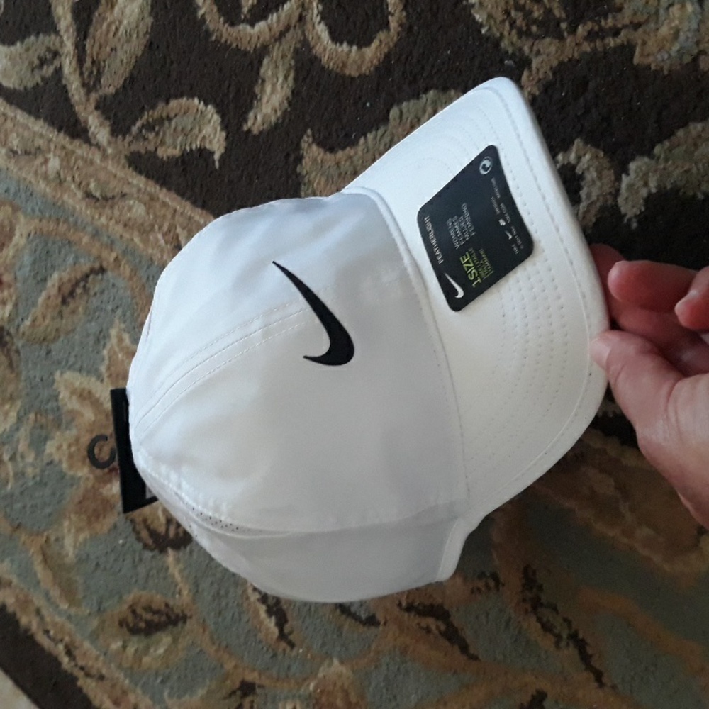 8x*Host Pick*Nike Aerobill Dri-Fit ladies hat